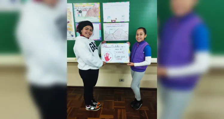 A turma confeccionou cartazes com o intuito de transmitir aos colegas da escola o aprendizado adquirido nas atividades