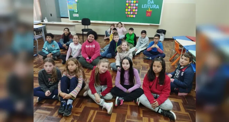 A turma confeccionou cartazes com o intuito de transmitir aos colegas da escola o aprendizado adquirido nas atividades