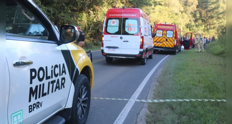Duas pessoas morrem em grave acidente na PR-438 no Guaragi