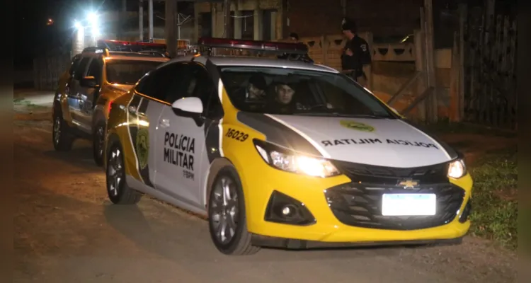 Homem passa de carro e efetua tiro no Cará-Cará