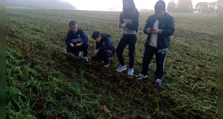 Dinâmicas ocorreram com tecnologia em sala e saída de campo