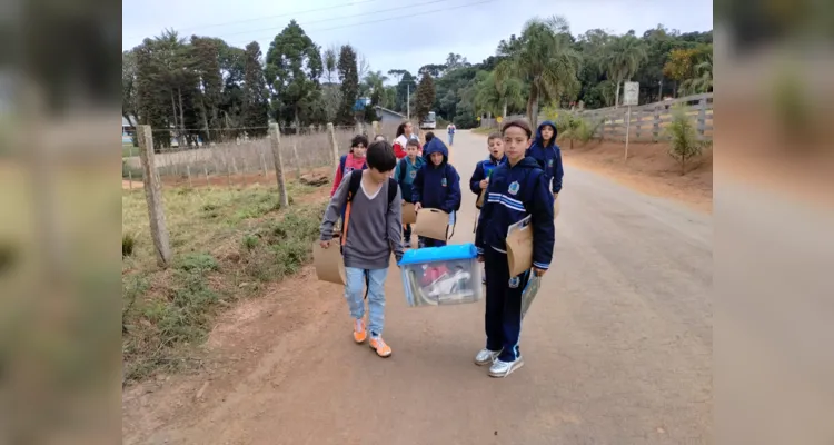 Diversos momentos e conteúdos abrilhantaram a saída a campo dos educandos