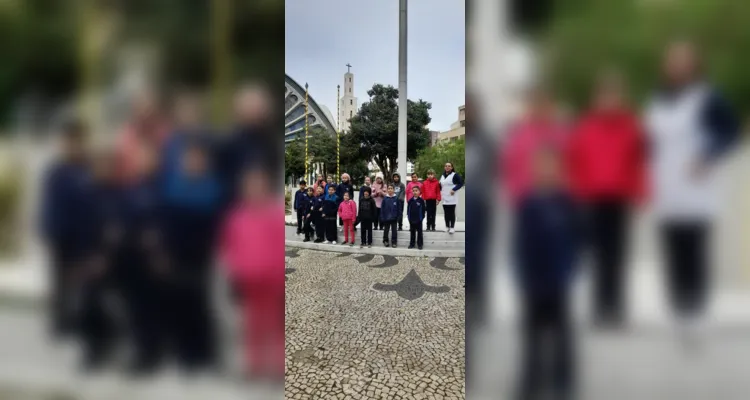 Como parte das atividades, os alunos realizaram visitas a pontos históricos e culturais de Ponta Grossa