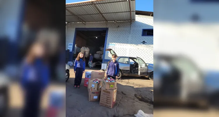 A principal ideia do projeto é a arrecadação e venda de latas de alumínio