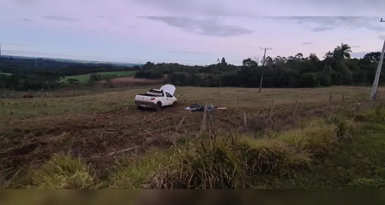 Rapaz morre após capotamento na PR-438 no distrito do Guaragi