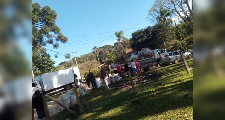 Ações como troca de alimentos por recicláveis e produções em sala marcaram amplo trabalho