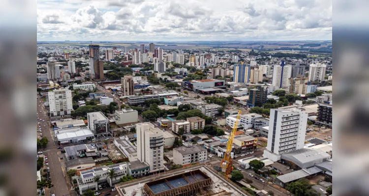 Crescimento da população paranaense foi de 9,56% no período, maior do que o aumento em termos nacionais.