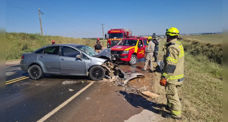 Colisão aconteceu na manhã desta quarta-feira (24), na estrada de Castrolanda