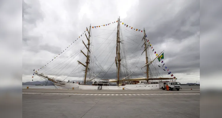 Marinha do Brasil e Portos do Paraná convidam para visitação ao veleiro Cisne Branco
