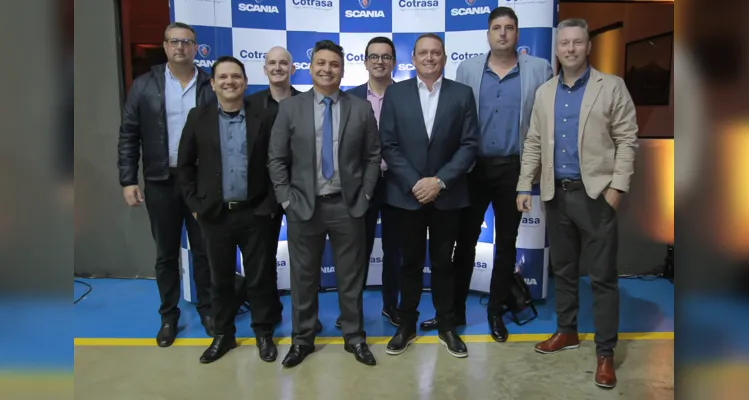 O evento contou com a presença de lideranças locais e regionais, representantes do setor e executivos da Cotrasa e da Scania