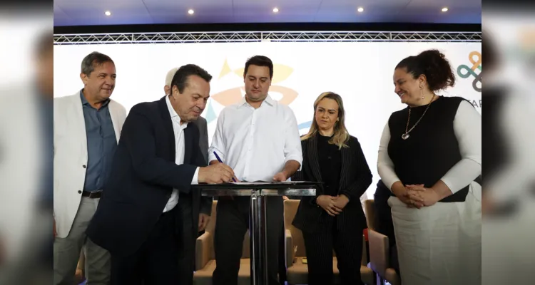 O convênio foi assinado nesta quinta-feira (1) pelo governador Carlos Massa Ratinho Junior