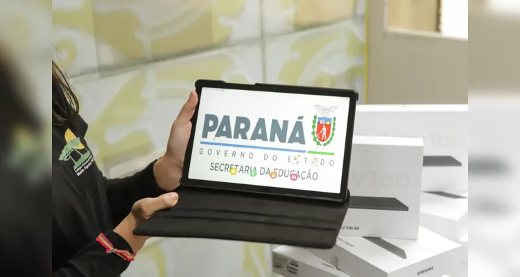 Essa primeira entrega envolveu 18,2 mil unidades, de um total de 50 mil tablets adquiridos