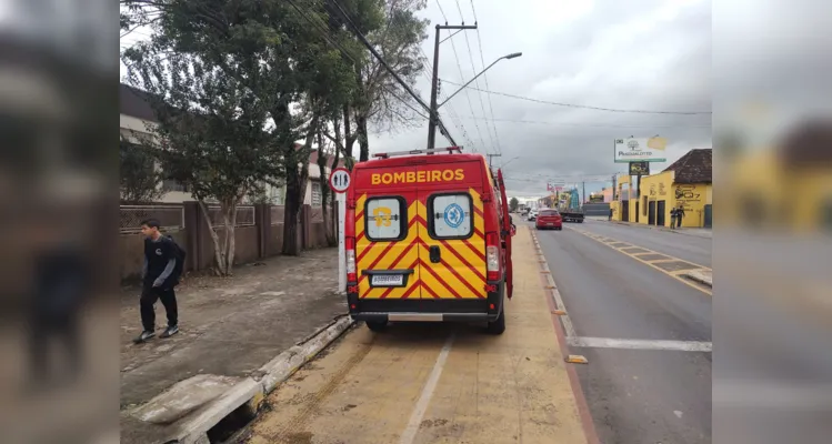 Ocorrência foi registrada numa escola na Avenida Carlos Cavalcanti