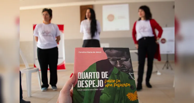 O objetivo é incentivar a leitura, a escrita e os estudos, além de trabalhar a autoestima feminina e mostrar caminhos práticos de mudança