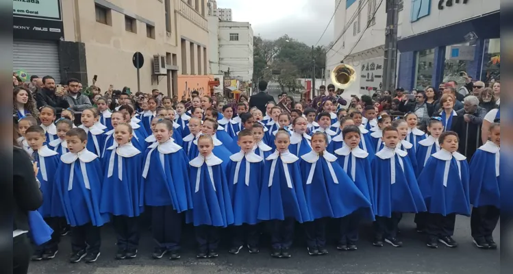 Desfile da Independência em Ponta Grossa começou por volta das 10 horas, desta quinta-feira (07)