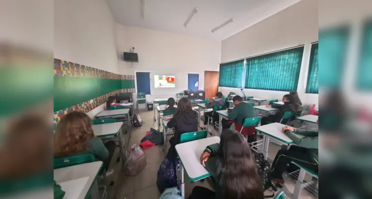 Professora destaca que alunos tiveram grande interesse em importante tema da saúde