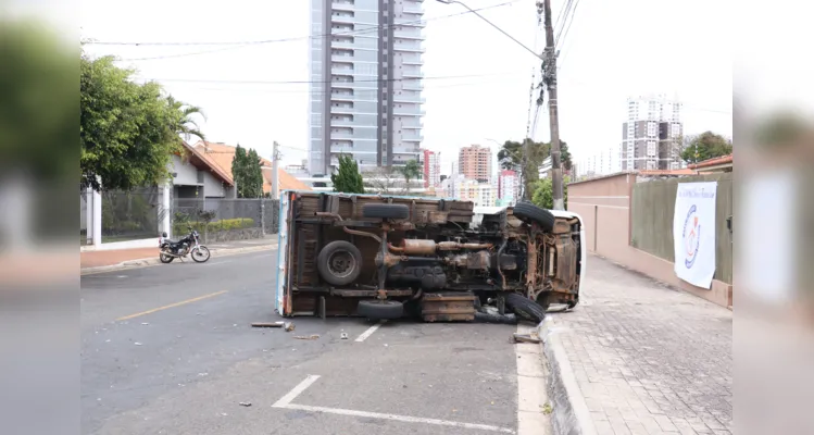Tombamento aconteceu na manhã desta terça-feira (29), no Jardim Carvalho
