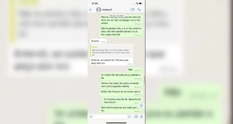 O jogador se pronunciou nas redes sociais e negou as agressões