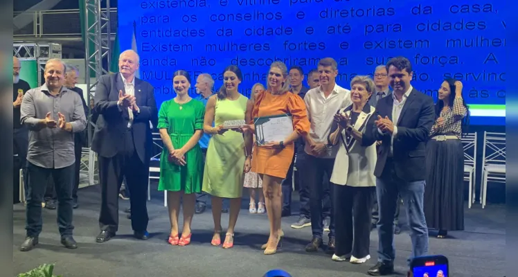 Deputados da Alep homenageiam lideranças de Ponta Grossa