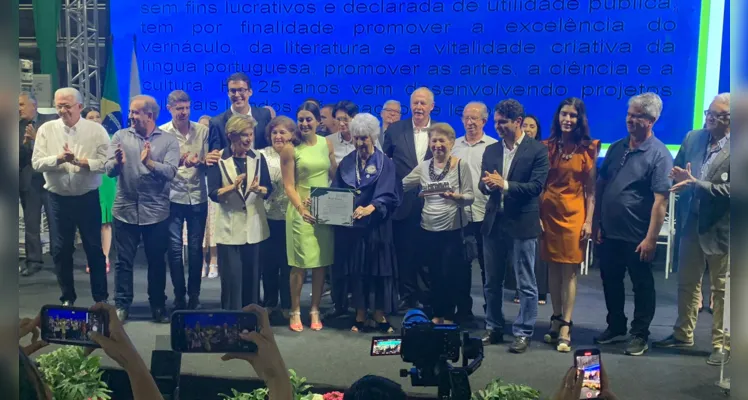 Deputados da Alep homenageiam lideranças de Ponta Grossa