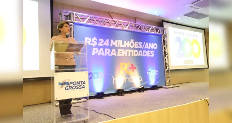 Prefeita de Ponta Grossa, Elizabeth Silveira Schmidt.