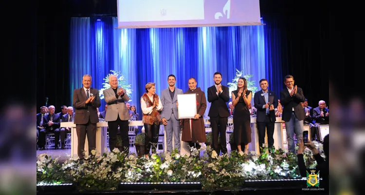 Sessão Solene dos 200 anos de PG homenageia lideranças da cidade