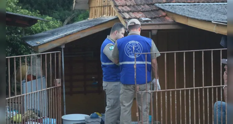 Agentes dos Bombeiros realizaram os primeiros atendimentos.