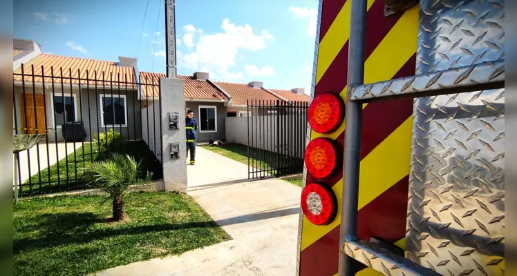 Equipe do Corpo de Bombeiros foi acionada para a situação.