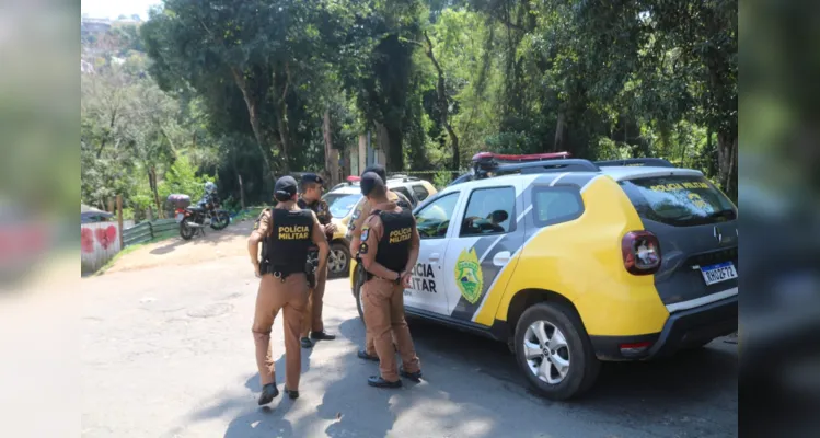 Moradores acionaram a Polícia Militar para atender a ocorrência