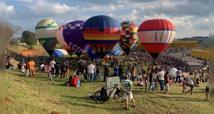 Campeões do Festival de Balonismo em PG serão conhecidos no domingo