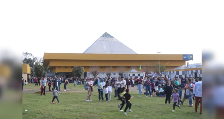 Campeões do Festival de Balonismo em PG serão conhecidos no domingo