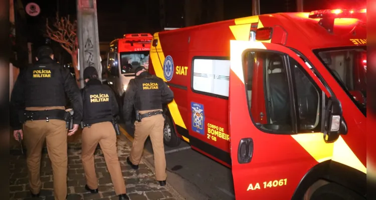 Populares acionaram as equipes da Polícia Militar e do Corpo de Bombeiros (Siate)