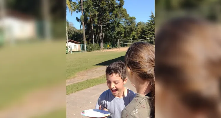 A atividade ajudou a fixar o conteúdo e estimular a leitura através da competição entre os alunos