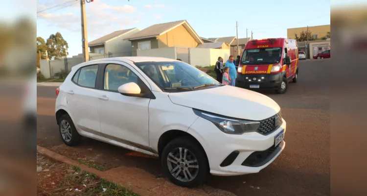 A situação ocorreu na esquina entre as ruas Leonel Brizola e Reverendo Oziel de Freitas, no Jardim Guarujá