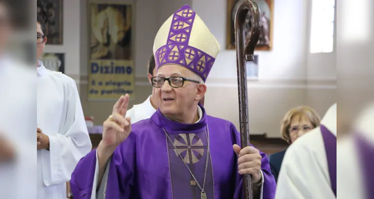 Nosso bispo celebra 50 anos de sacerdócio, 25 anos de bispado e 20 anos à frente da Diocese de Ponta Grossa