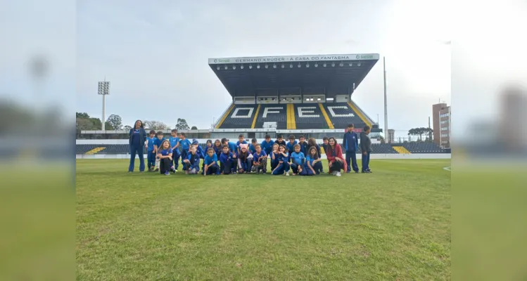 Com a visita os alunos conseguiram interagir com atletas e conhecer melhor o clube