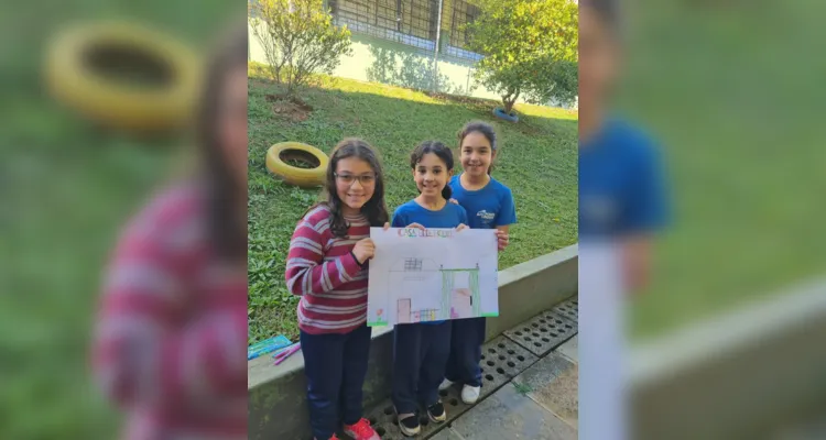 Após se familiarizarem com o tema, os alunos criaram projetos seguindo a estratégia 