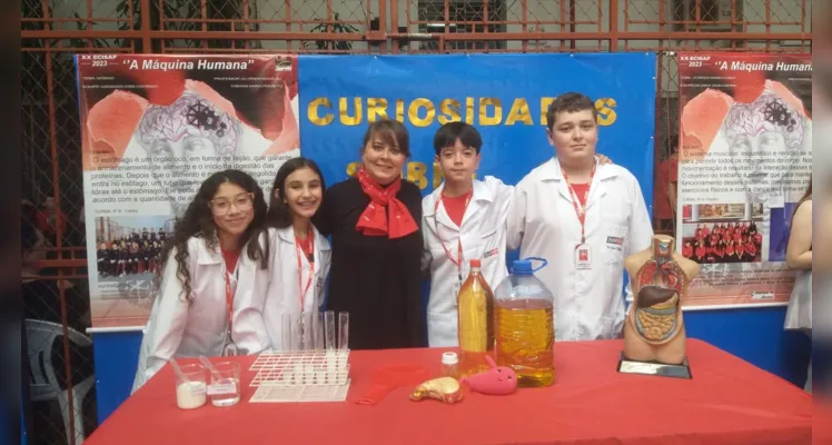 O evento, fruto do trabalho ao longo do ano de 2023, possibilitou a interação e troca de experiências entre os alunos e componentes da comunidade escolar