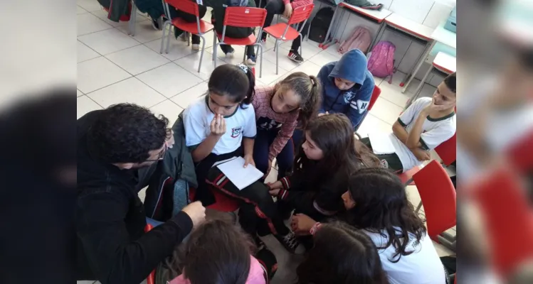 Trabalho teve momentos diversificados e adesão dos estudantes