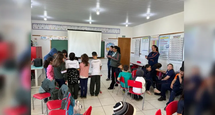 Trabalho teve momentos diversificados e adesão dos estudantes