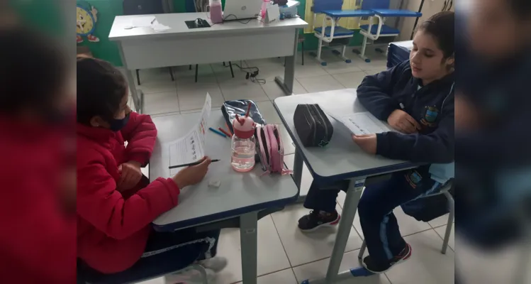 Trabalhou ensinou e divertiu educandos da turma