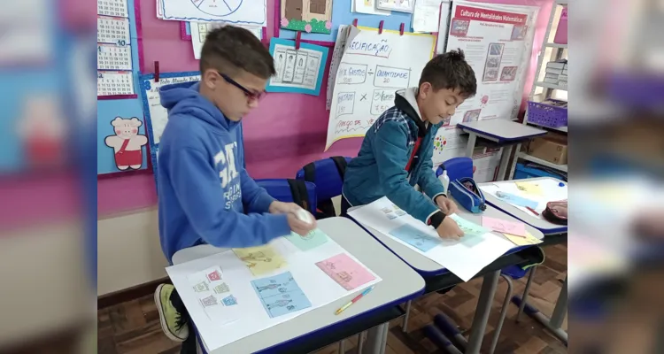 A partir dos estudos em sala, os alunos elaboraram cartazes e gravaram vídeos com dicas sobre como preservar a natureza