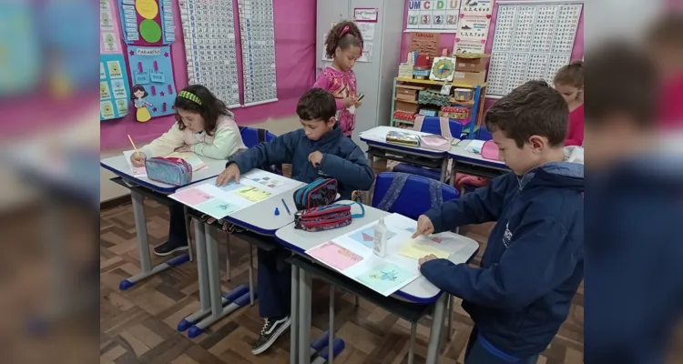 A partir dos estudos em sala, os alunos elaboraram cartazes e gravaram vídeos com dicas sobre como preservar a natureza