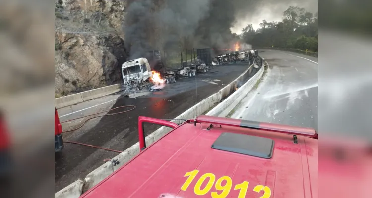 Acidente aconteceu no município de Tibagi, na região dos Campos Gerais, perto de meio-dia