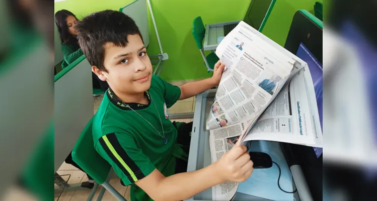 Jornal da Manhã, do Grupo aRede, teve um aprofundado estudo sobre características noticiosas, elementos como a manchete e muita produção nos quintos anos A e B da Escola Antônio Fanchin