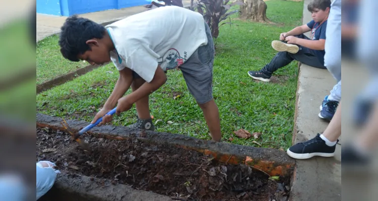 Estudantes foram os principais protagonistas de  melhoria do espaço ambiental da escola