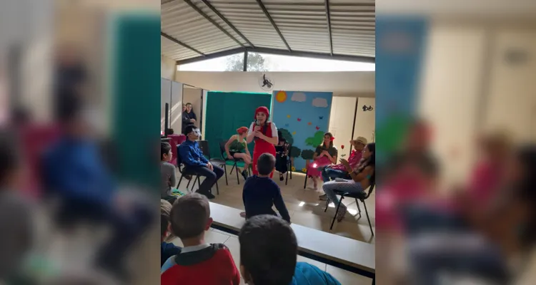 A apresentação contou com muita animação dos alunos, transmitindo aprendizados e diversão