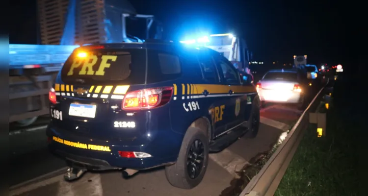 Acidente termina com idosa ferida no nariz na BR-376 em PG