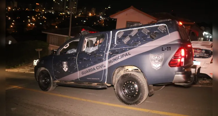 A vítima, que não foi identificada até a publicação da reportagem, foi socorrida por equipes do Corpo de Bombeiros (Siate) e do Samu