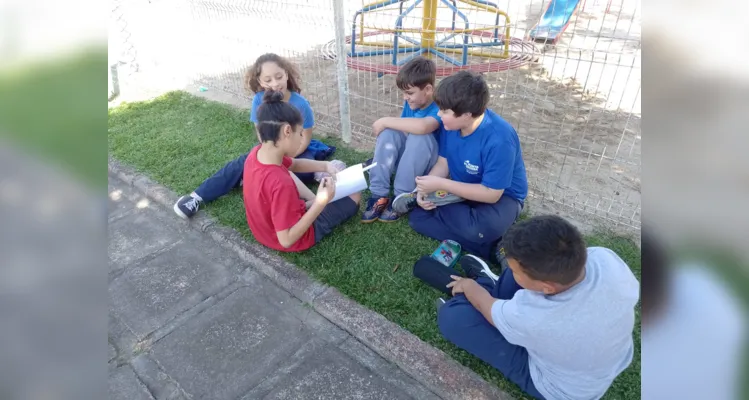 Os alunos assistiram a videoaula do Vamos Ler e realizaram uma série de atividades visando desenvolver melhoras em seu bem-estar